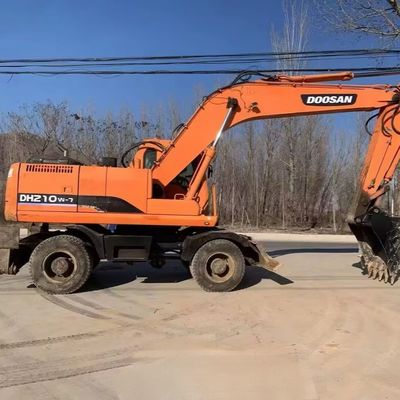 Excavateur à roues utilisées Doosan 210w-7 Excavateur à roues utilisées 115 kW Pour l'industrie minière