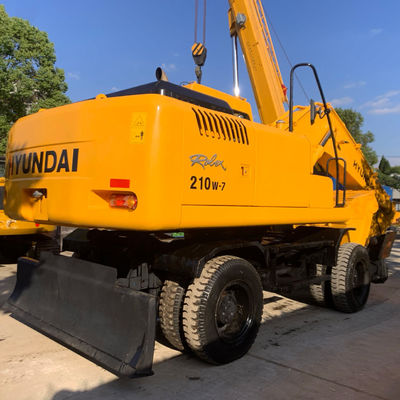 HYUNDAI 210W-7 Old Wheel Excavator, équipement de construction utilisé 124KW Pour le minage
