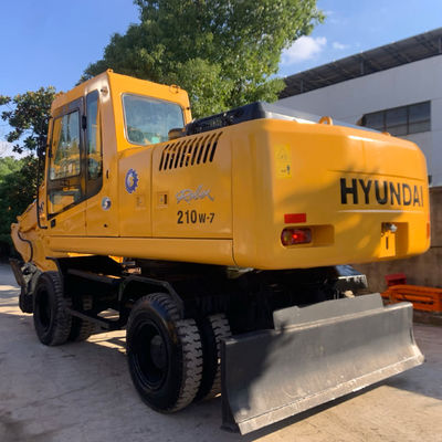 HYUNDAI 210W-7 Old Wheel Excavator, équipement de construction utilisé 124KW Pour le minage