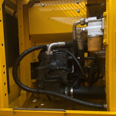Excavateur hydraulique à grande utilisation Komatsu type KOMATSU PC 130