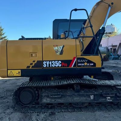 Excavatrice hydraulique utilisée SANY135C équipement de construction utilisé