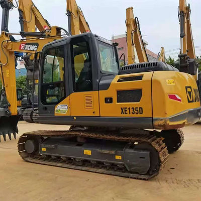 Excavatrice utilisée puissante XCMG XE135 Excavatrice hydraulique à rampe d'occasion
